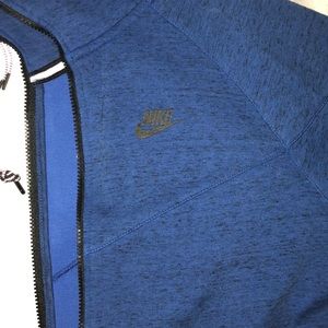 Nike sweatshirt